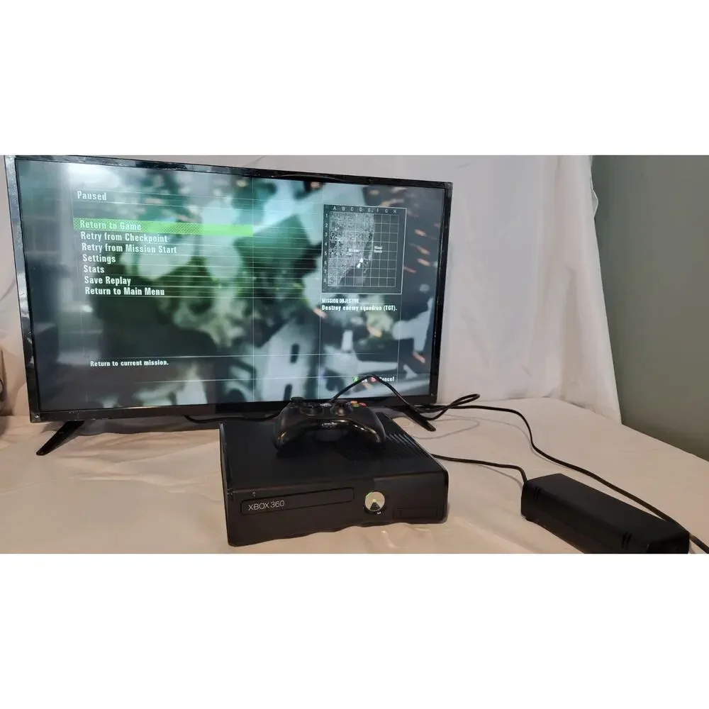 Microsoft Xbox 360 S Console Model 1439 Bundle w/ Controller & OEM Power Supply